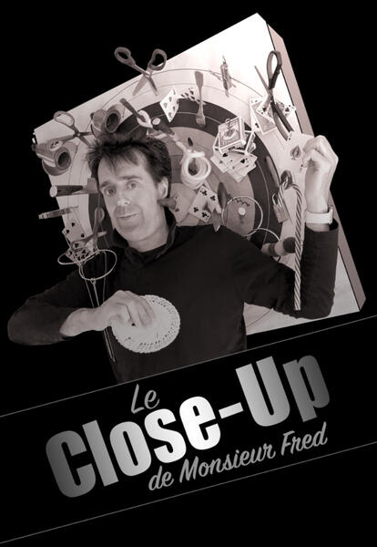 Affiche promotionnelle pour magie de close-up pour Noël et fêtes de fin d'année.