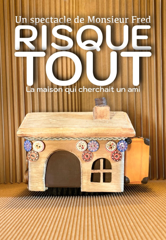 Illustration du héros du spectacle Risque-Tout qui est une maison au cœur d’un environnement épuré de Noël.