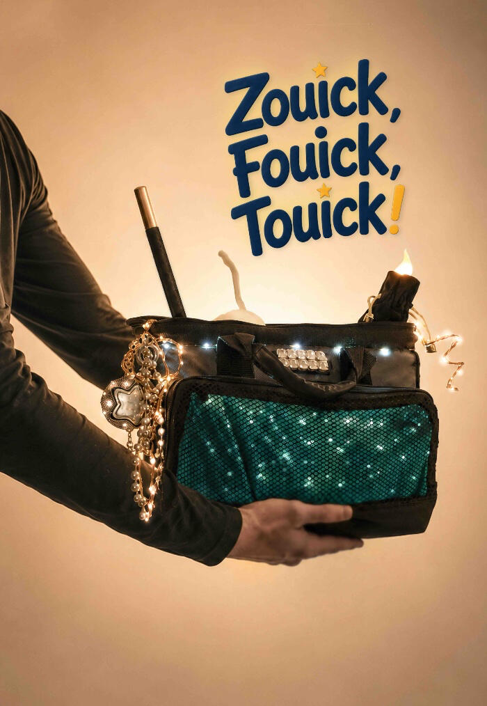 Zouick, Fouick, Touick ! Affiche du spectacle Zouick, Fouick, Touick ! Qui représente Monsieur Fred avec tous ces objets, émotions imagination, rempli de couleurs